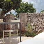 Pietra Pesara Bed & Breakfast