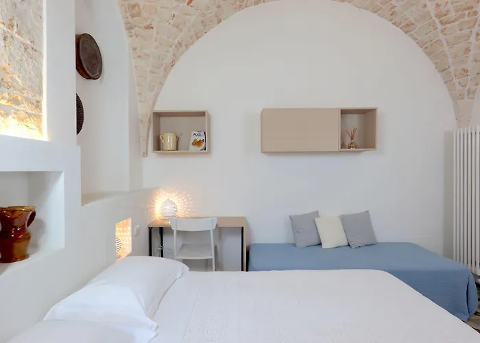 Pietra Pesara Bed and Breakfast 4*