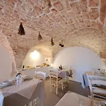 Pietra Pesara Bed & Breakfast