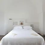 Bed & Breakfast Pietra Pesara 4*