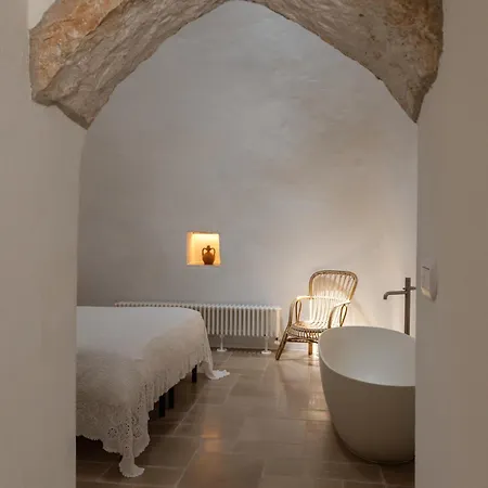 Pietra Pesara Bed and breakfast 4*