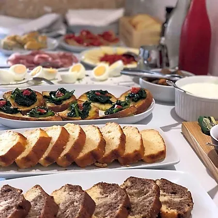 Pietra Pesara Bed and breakfast 4*