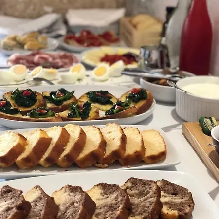 Couette-café Pietra Pesara 4*